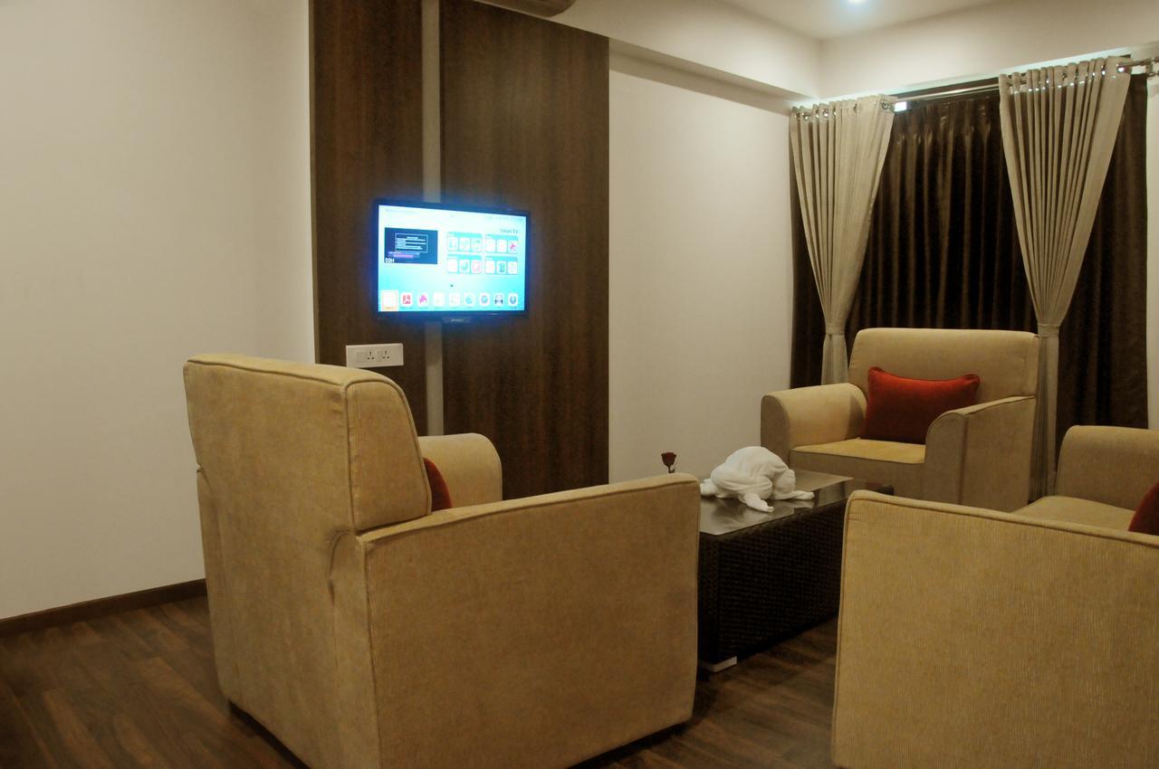 Hotel 3 Leaves Colhapur Exterior foto