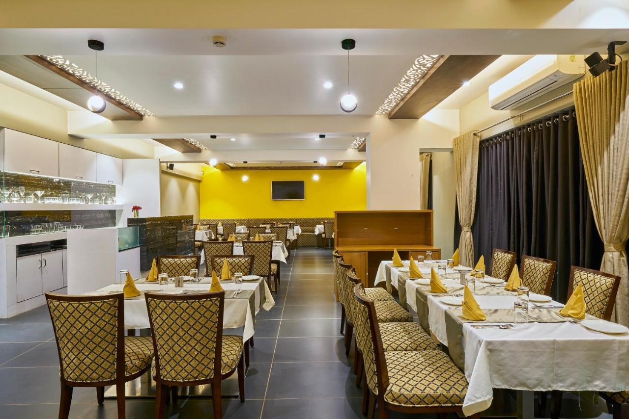 Hotel 3 Leaves Colhapur Exterior foto